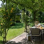 Villa Paesante 8, Emma *