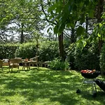 Villa Paesante 8, Emma